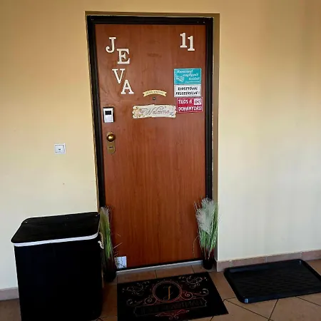 Jeva Apartman Hajduszoboszlo * Hajdúszoboszló